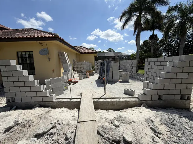 Block walls rising — Palm Beach Gardens, FL