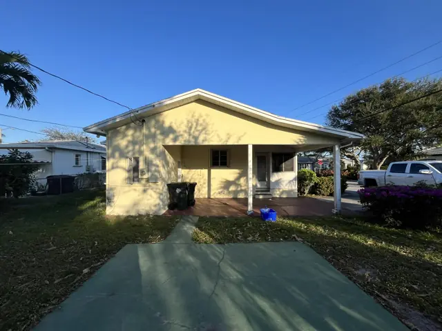 Construction progress at N Palmway — Lake Worth Beach, FL