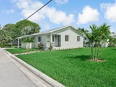 Construction progress at N Palmway — Lake Worth Beach, FL